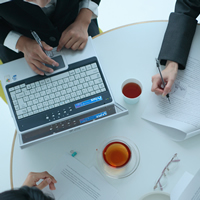 �����H�䌩��